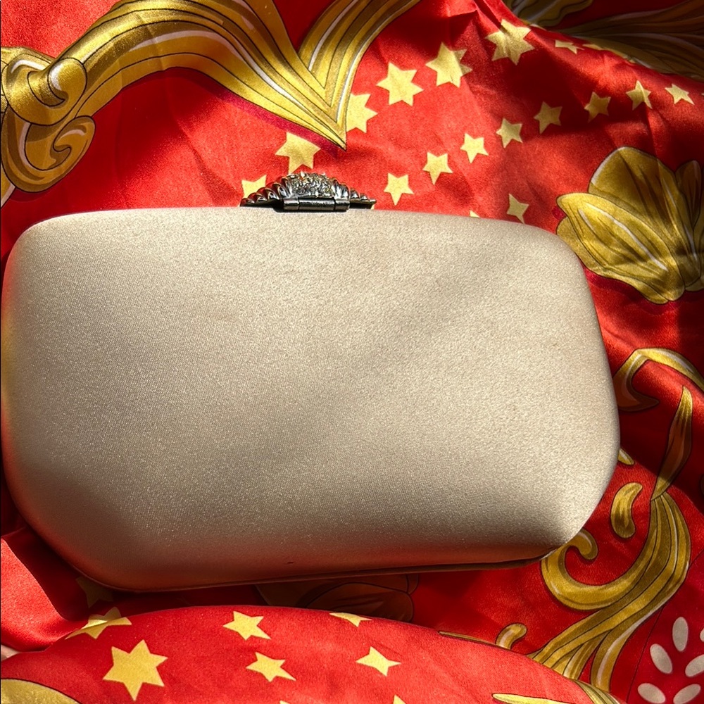 Rodo Elegant Gold Clutch